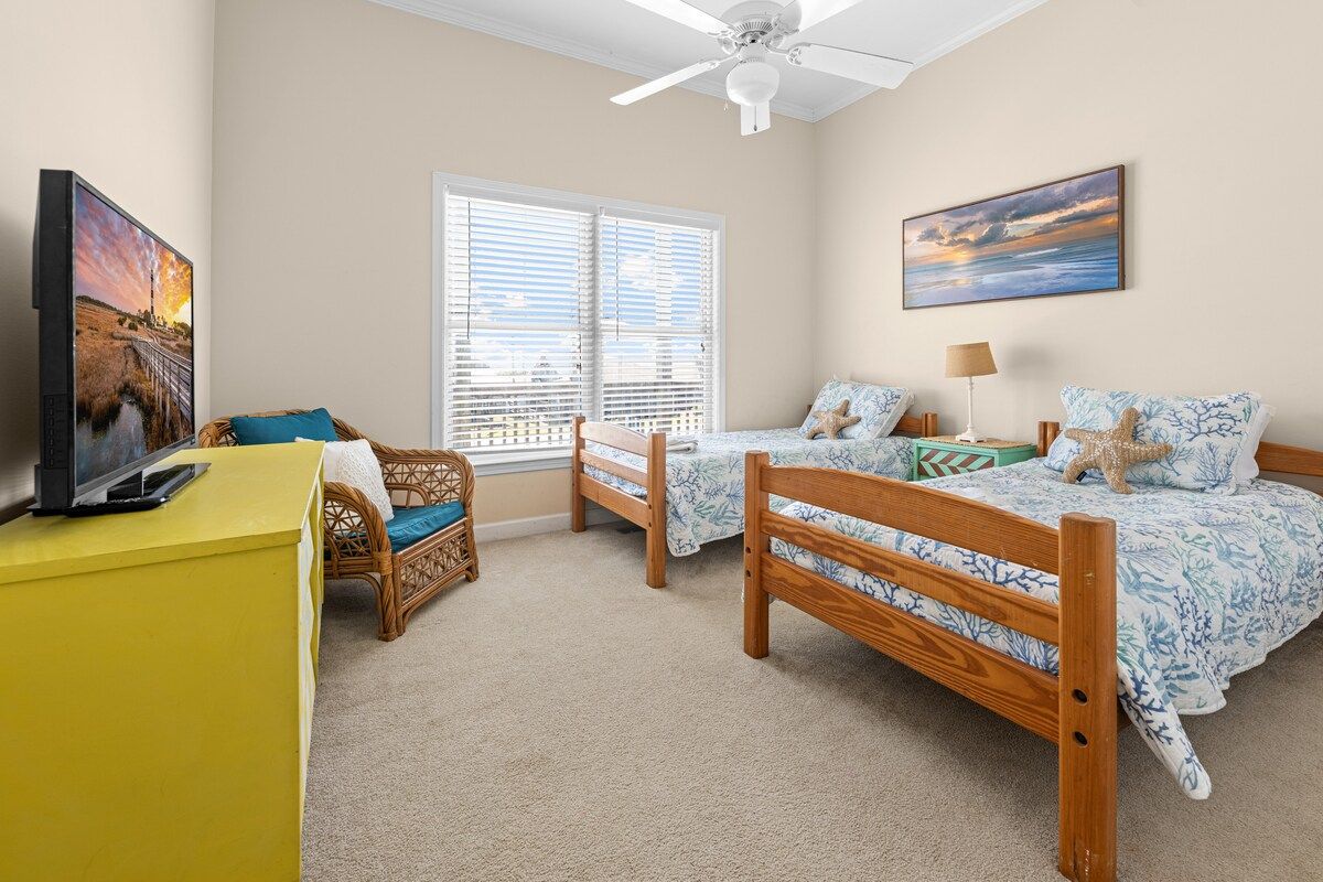 2 Twin Bedroom 2nd Floor
