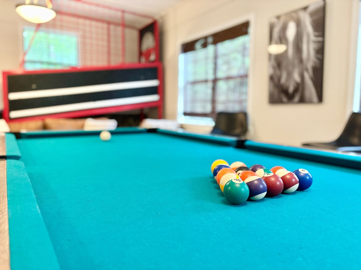 Large Home|Deck w/views|Game Room|Grill&Fire Pit image 1