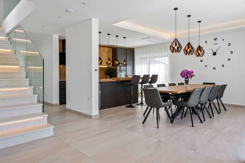 Villa Summer side - Unit 376471-13