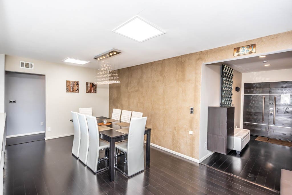 luxury-3br-oasis:-pool-and-style/
