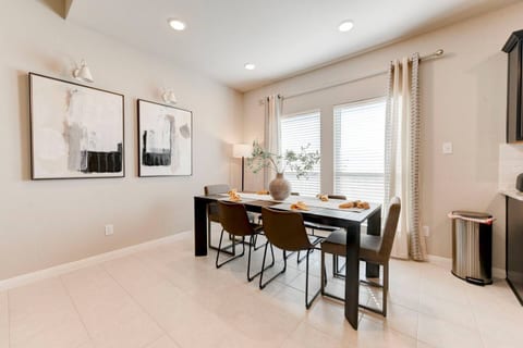 Spacious 4-Bedroom Retreat in East Temple