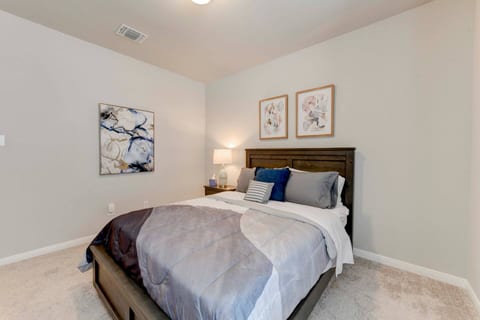 Brand New Home in Temple
