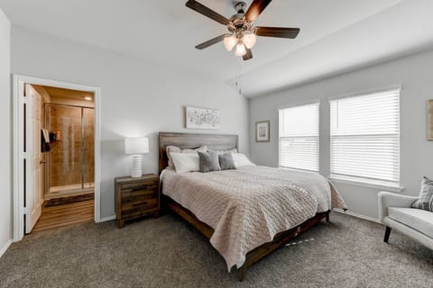 Spacious Home in South Temple with 5 Beds