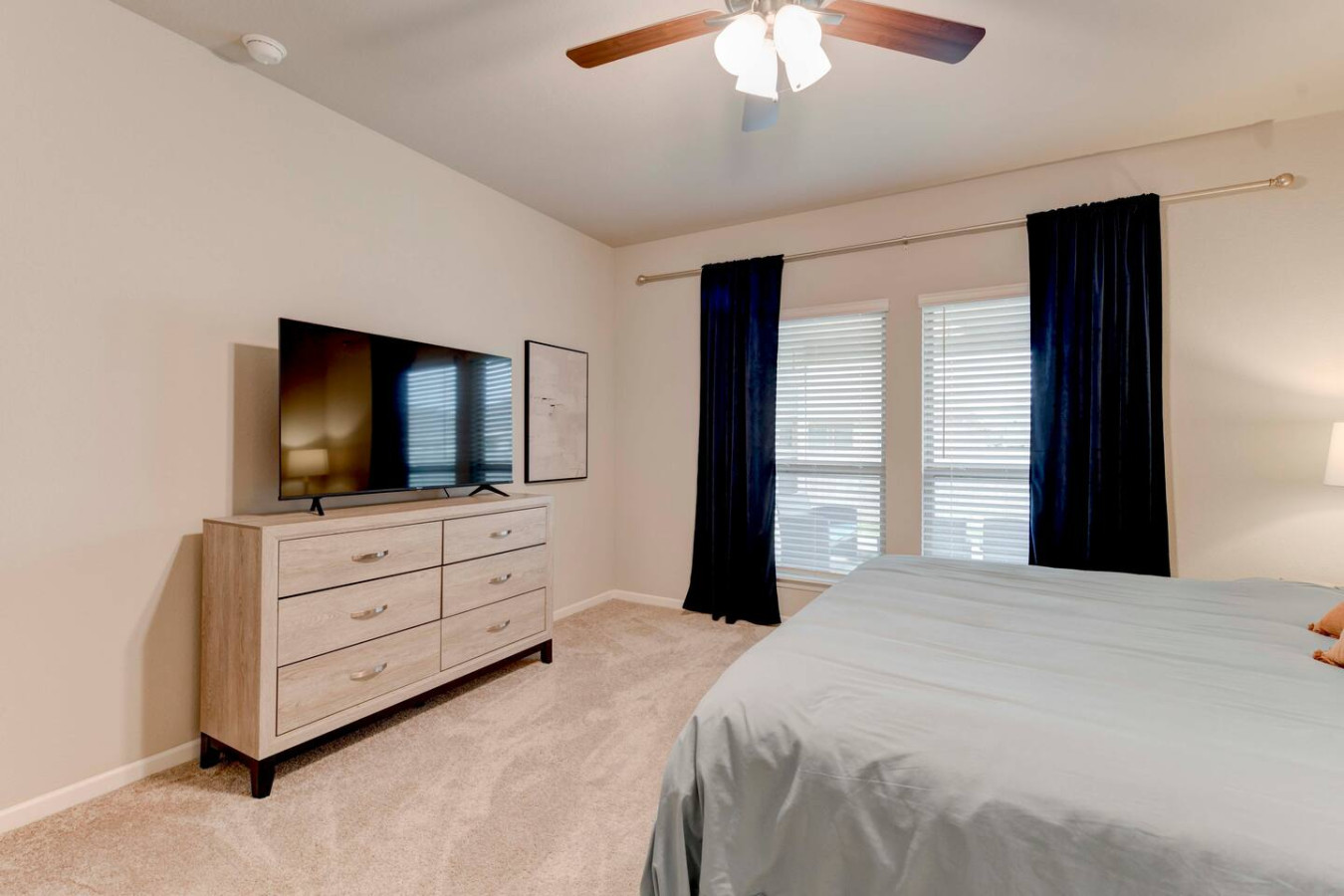 spacious-haven-for-workers-in-south-temple/