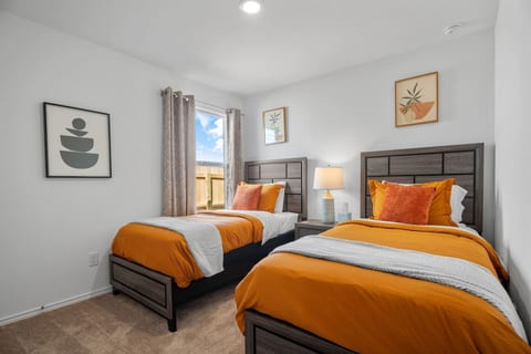 Serene Getaway in New Braunfels with 5 Beds