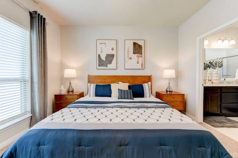 Spacious 4 Bedroom House in Temple