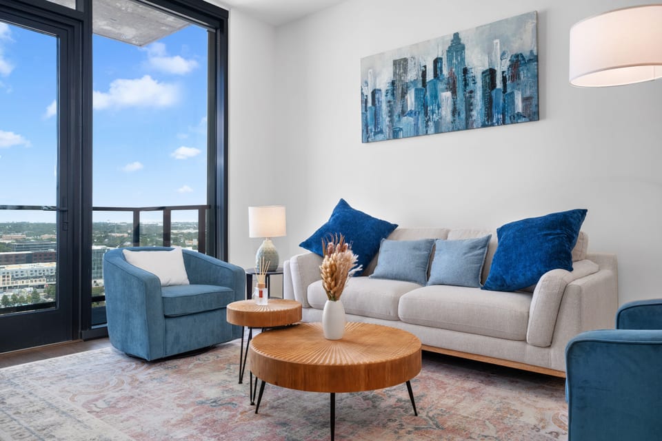 84 East Avenue - Austin
