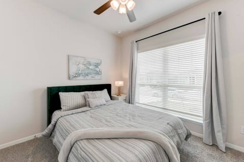 Retreat in Troy with 5 Beds