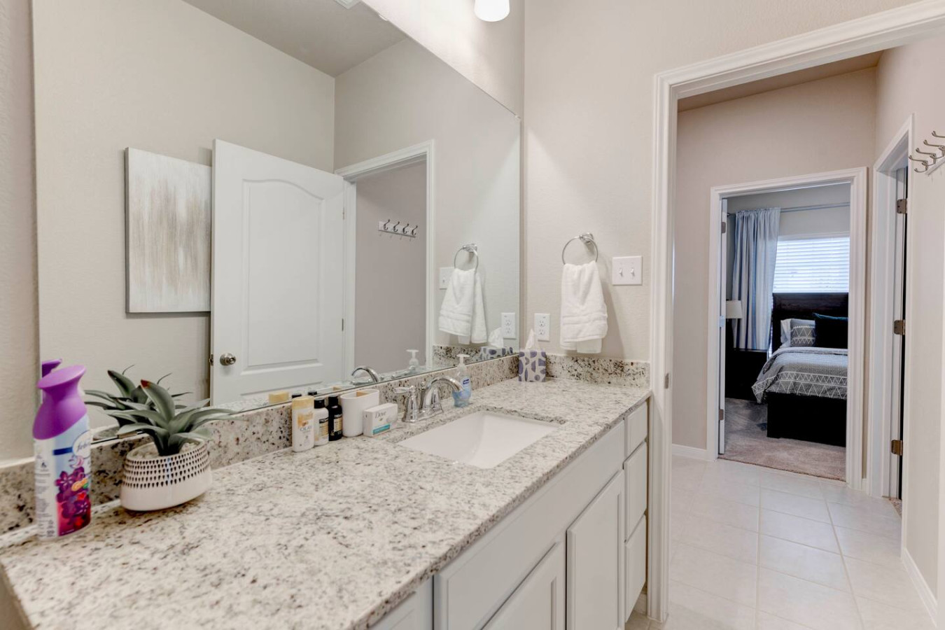 new-charming-retreat-in-temple/