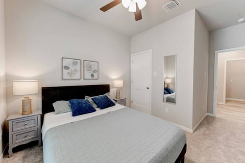 New Charming Retreat in Temple