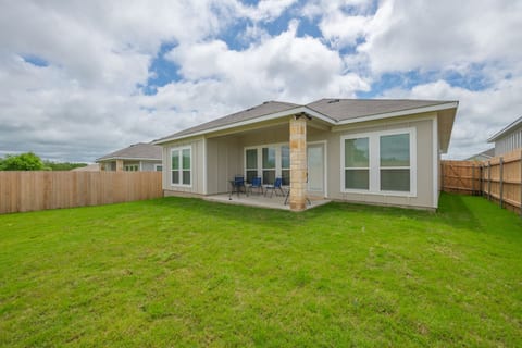 Spacious 4 Bedroom Home In Troy