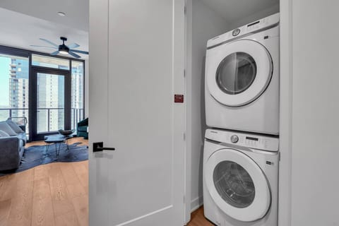 Modern 1-Bedroom with City Views