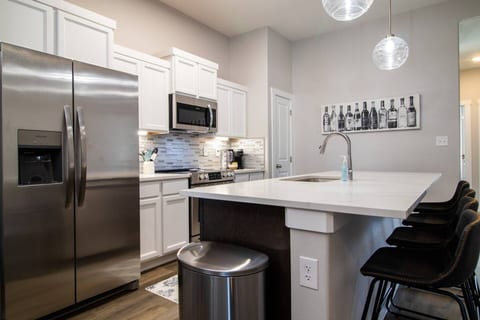Modern TownHome in Temple