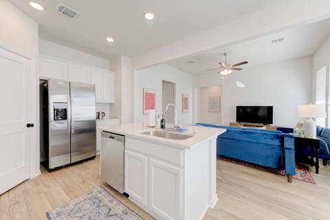 Specious 4 Bedroom Home in Troy