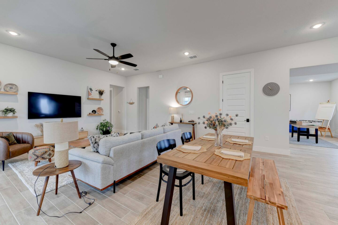 trendy-4bdr-home-in-south-austin/