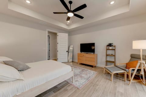 Trendy 4BDR Home in South Austin