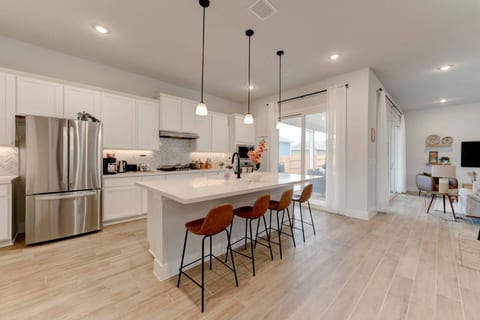 Trendy 4BDR Home in South Austin