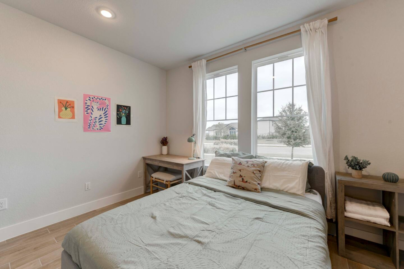 trendy-4bdr-home-in-south-austin/