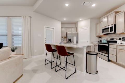 Luxurious 4-Bedroom House