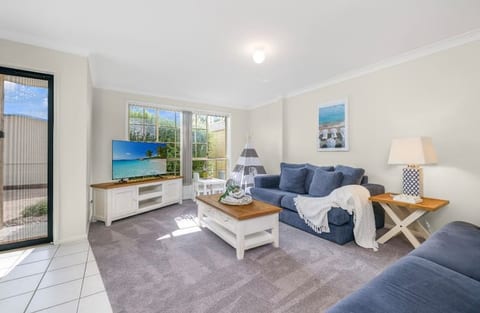 Waterfront Escape with Exclusive Jetty Huskisson
