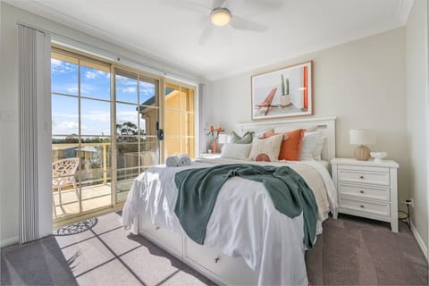 Waterfront Escape with Exclusive Jetty Huskisson