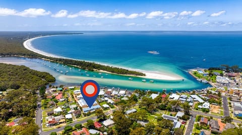 Waterfront Escape with Exclusive Jetty Huskisson