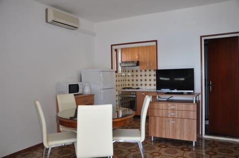 Apartments Bibi - Unit 375156-13