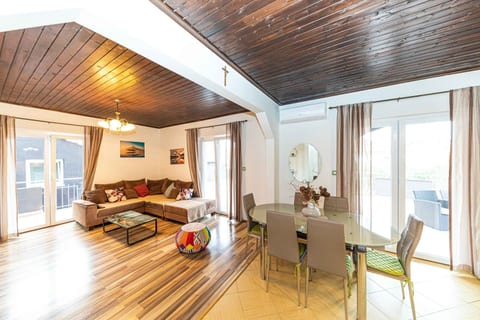 Apartments Piveta - Unit 376478-13