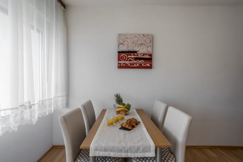 Apartment Orco - Unit 372555-13