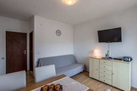 Apartment Orco - Unit 372555-13