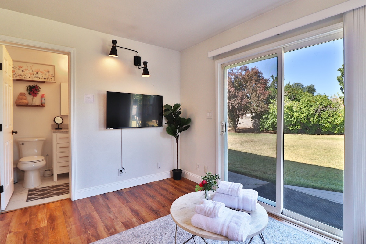 Modern Farmhouse Walkable To Amenities! - Carmichael Modern Farmhouse Walkable To Amenities! - Carmichael