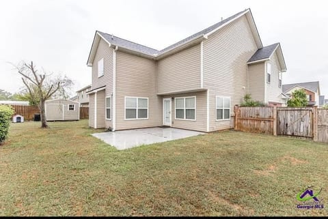 Cozy home in Warner Robins