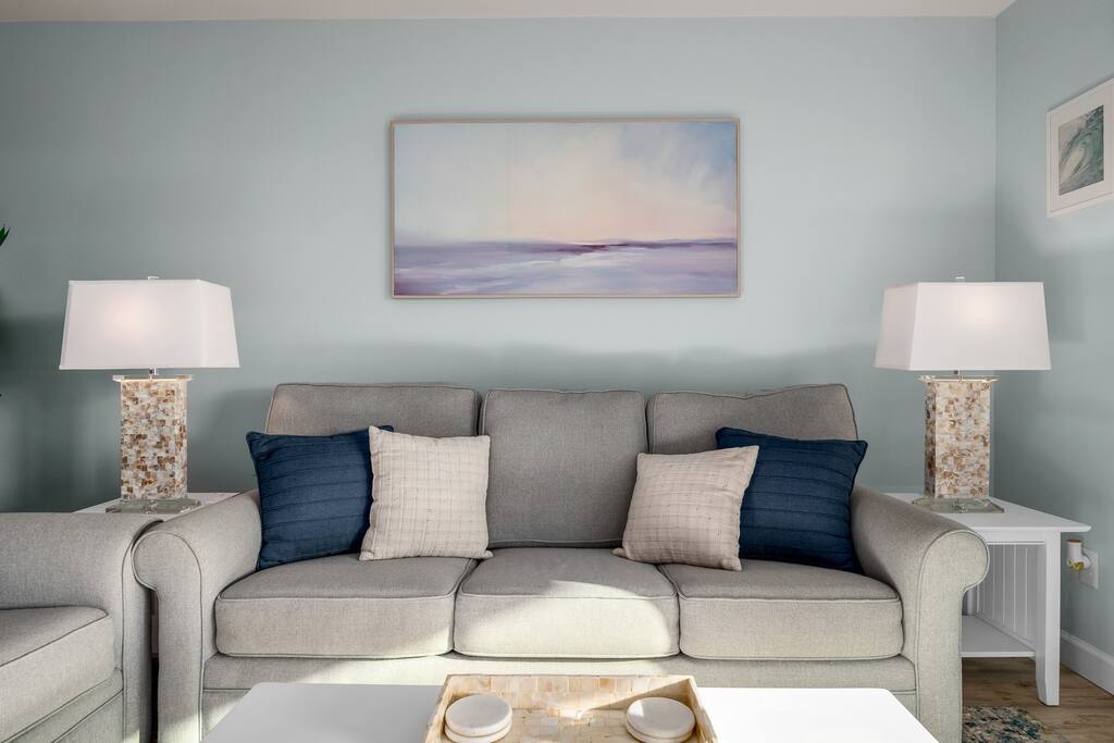 Oceanfront/Pool/Views/King Beds/Walk to boardwalk