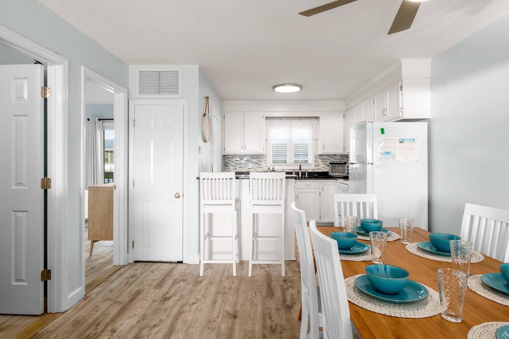 Oceanfront/Pool/Views/King Beds/Walk to boardwalk