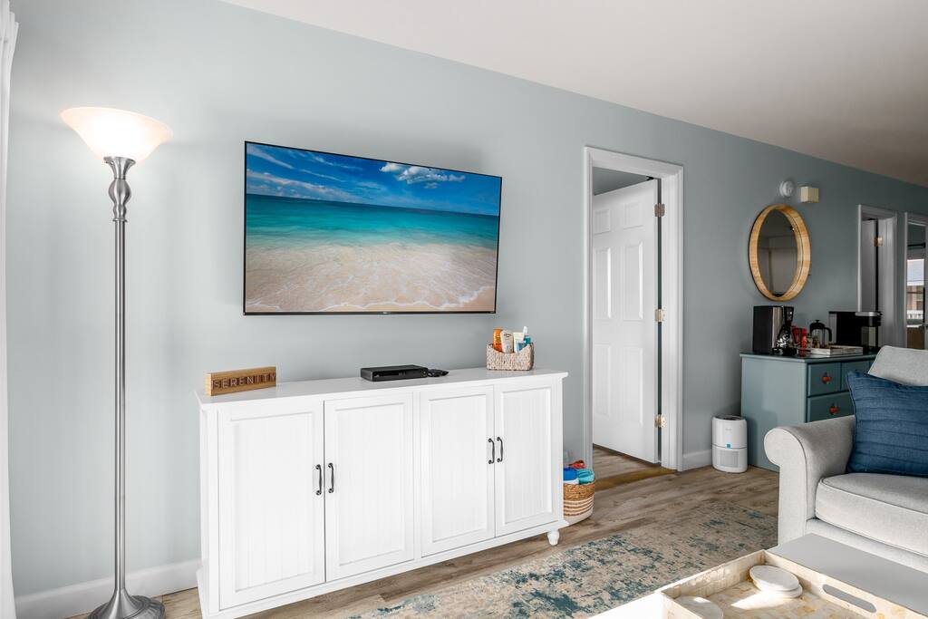 Oceanfront/Pool/Views/King Beds/Walk to boardwalk