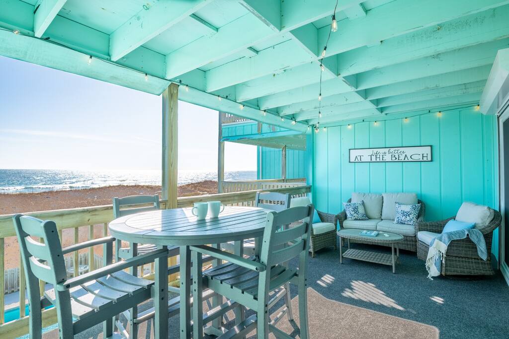 Oceanfront. Pool. King Bed.Walk to Boardwalk.View!