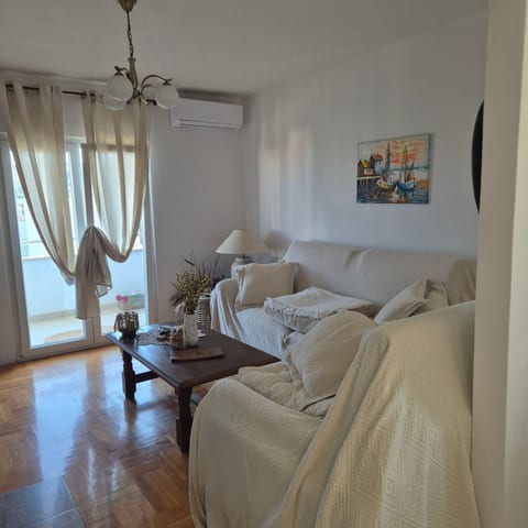 Apartment Anea - Unit 376500-13