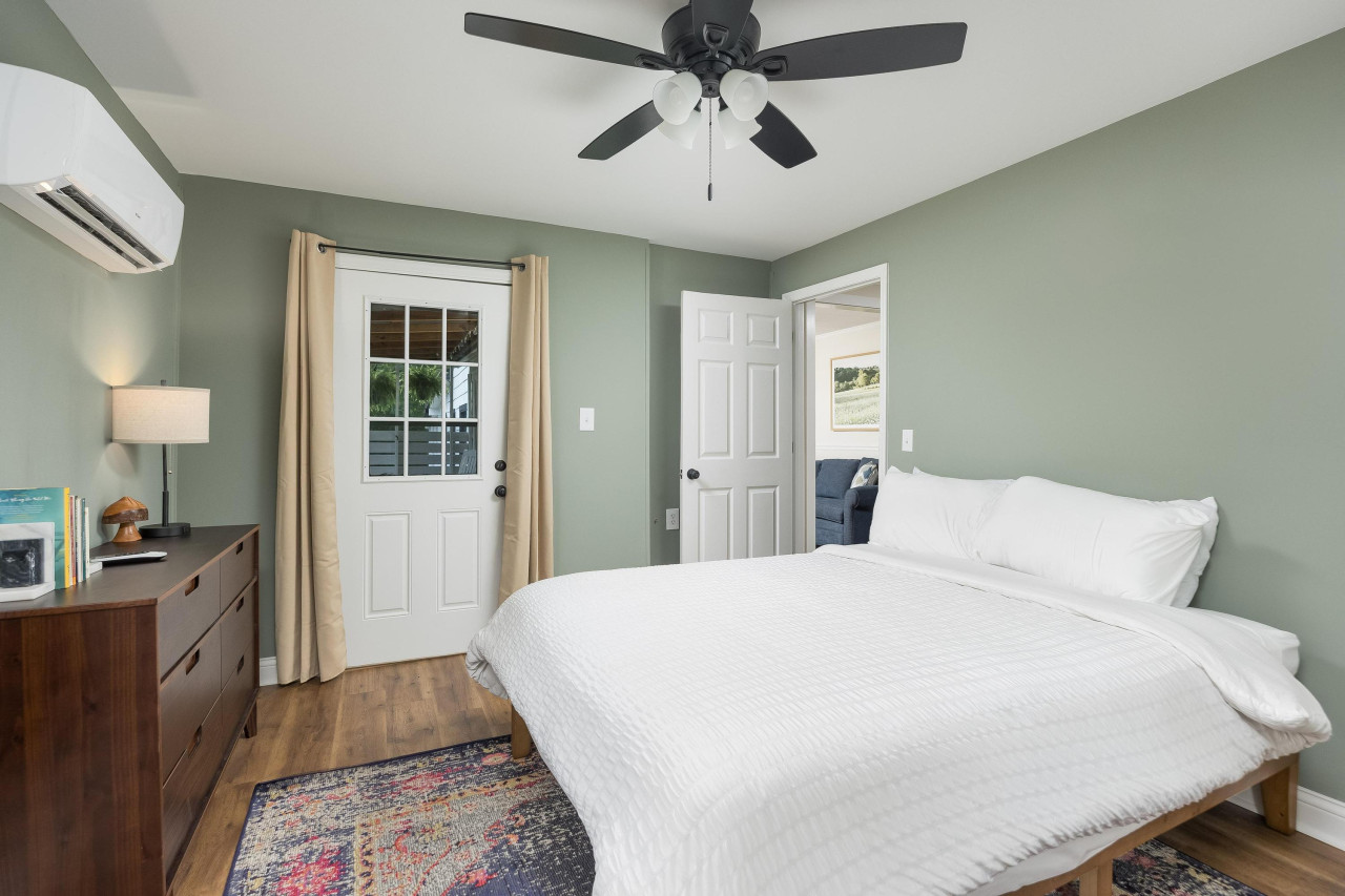 *the-meadow*-peaceful-escape!/