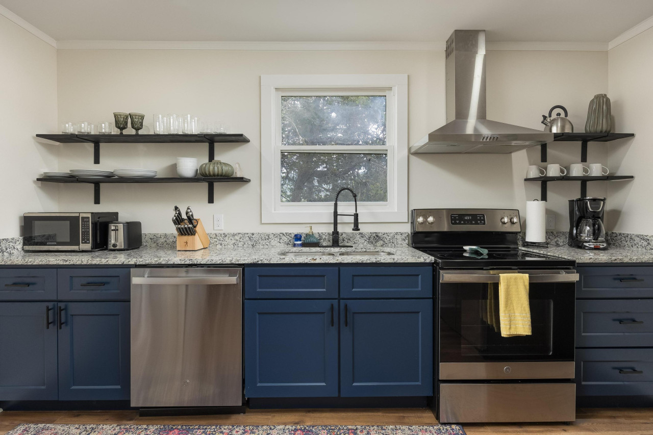 *the-meadow*-peaceful-escape!/