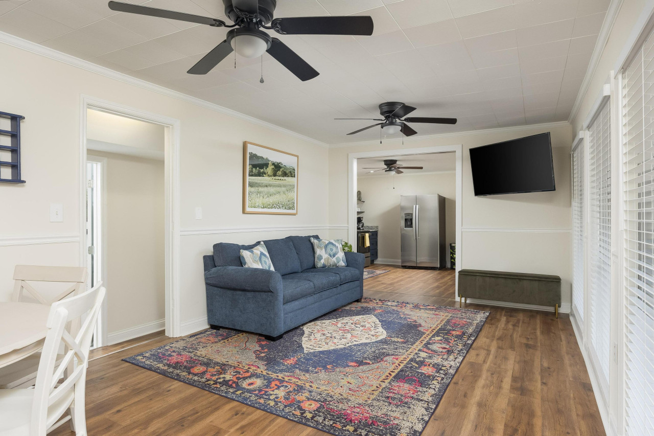 *the-meadow*-peaceful-escape!/