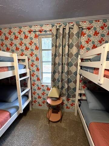 Retro! - 4BR Near Sav Airport