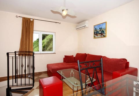 House Bernardica - Unit 372191-13