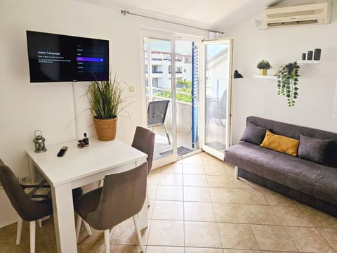Apartment Luka - Unit 376497-13
