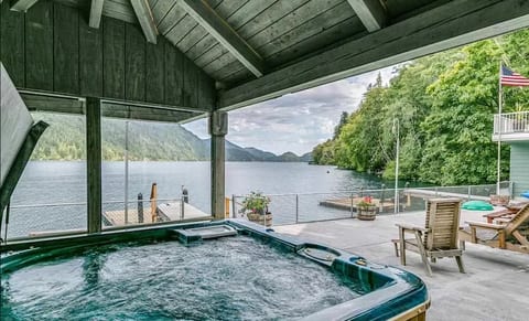 Lake Crescent House+Olympic National Park+Hot Tub