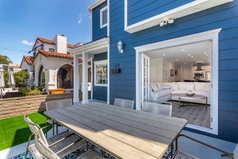 Family Beach House | 400ft to Beach, Parking, BBQ