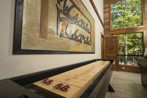 Wine Time Family Retreat with Private Pool, Hot Tub & 4 King Suites Near Broken Bow