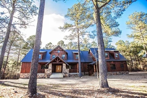 Stone Mountain Lodge