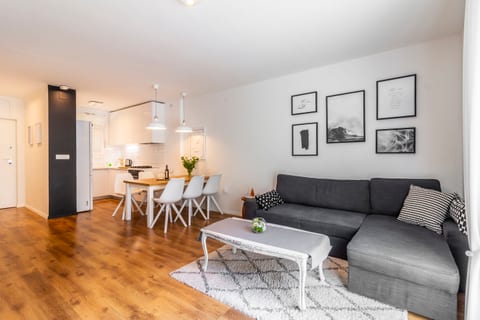 Apartment Apartment In Centre For 6 - Unit 181000-5