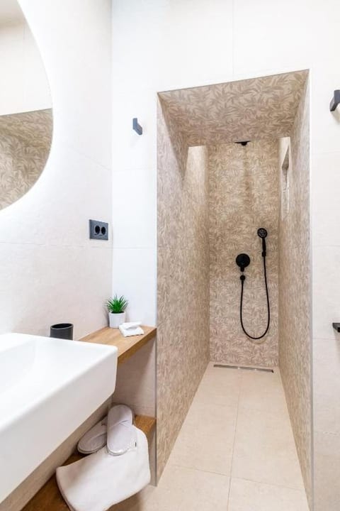 Apartments Centre In Stone House - Unit 376481-13