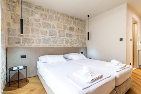 Apartments Centre In Stone House - Unit 376482-13